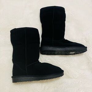 Dream Pairs Women’s Faux Fur Mid Calf Sheepskin Insole Winter Boots